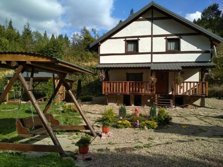 Khatyna U Dolyni Slavske Eksteriør bilde